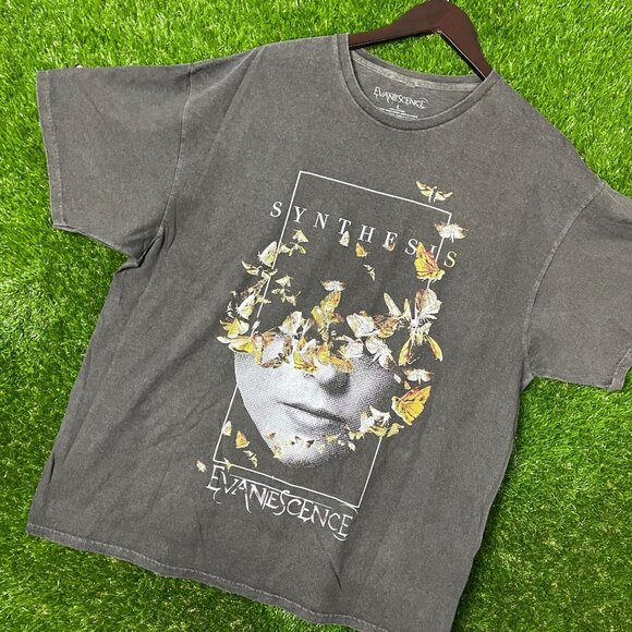 Evanescence is Synthesize Rock T-shirt size Large - Picture 3 of 3